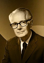 Charles Strozier, Deborah Cher等,2年制自体心理学系统长程训练项目